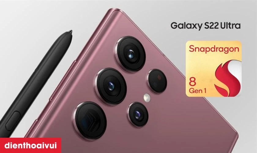 Hiệu năng mạnh mẽ từ chip Snapdragon 8 Gen 1
