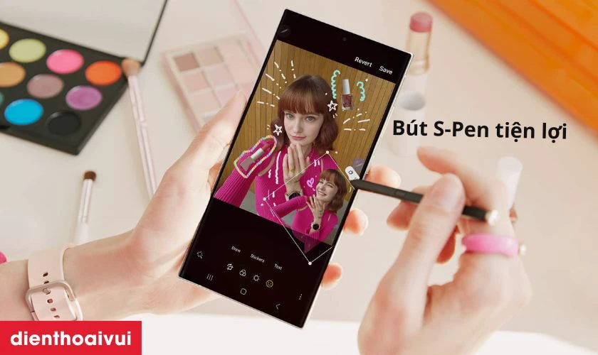 Galaxy S22 Ultra hoàn toàn tương thích với bút cảm ứng S-Pen