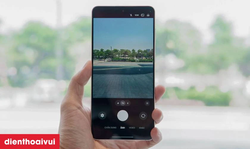 Camera ch&iacute;nh 200MP cho ảnh chụp chi tiết