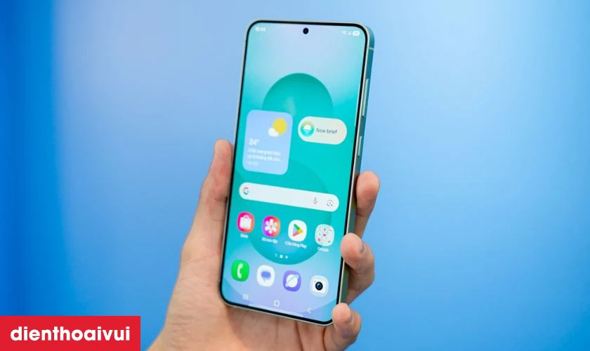 M&agrave;n h&igrave;nh AMOLED 6.7 inch sắc n&eacute;t