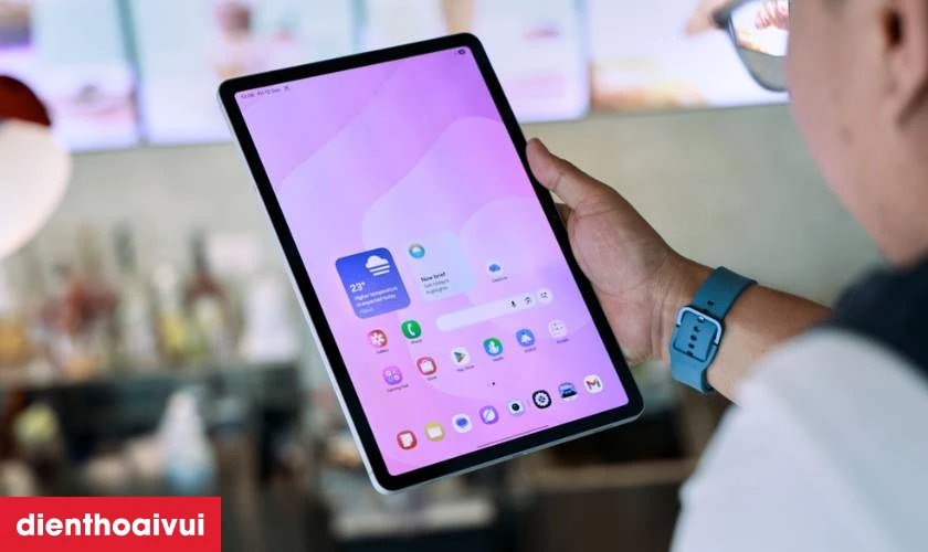Pin 8400mAh cho thời gian sử dụng d&agrave;i