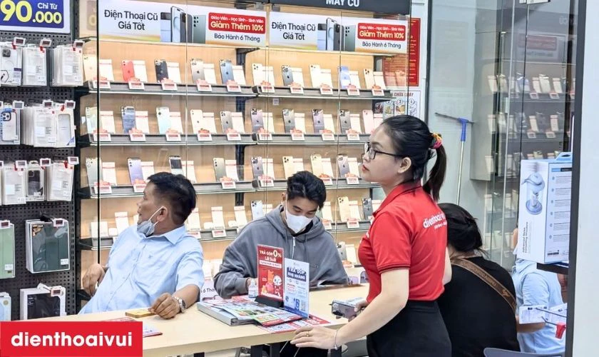 Mua Samsung Galaxy Z Flip6 5G 256GB - Cũ xước cấn tại Điện Thoại Vui