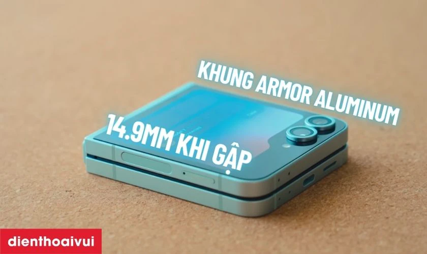 Samsung Galaxy Z Flip6 5G 512GB - Đã kích hoạt có thiết kế gập vỏ sò