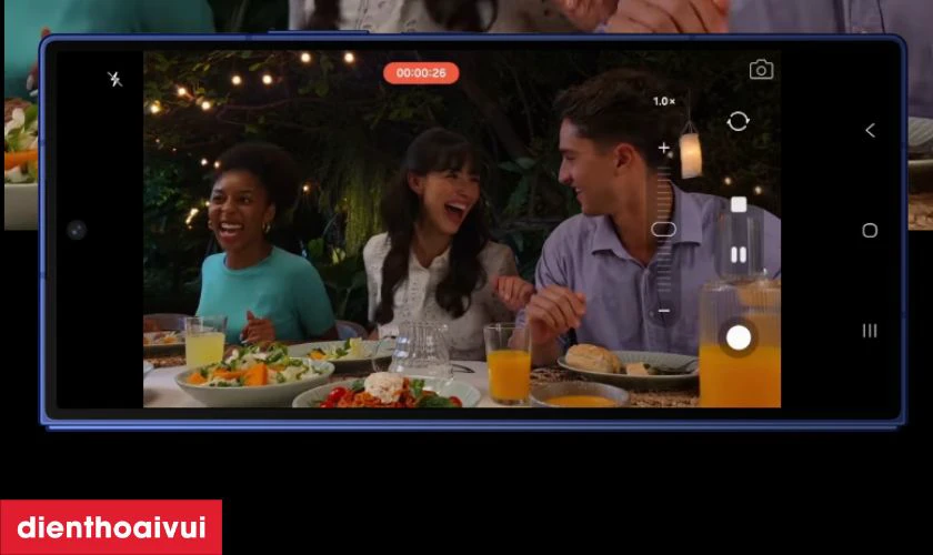 Hỗ trợ quay phim 8K, AI xử l&yacute; h&igrave;nh ảnh vượt trội