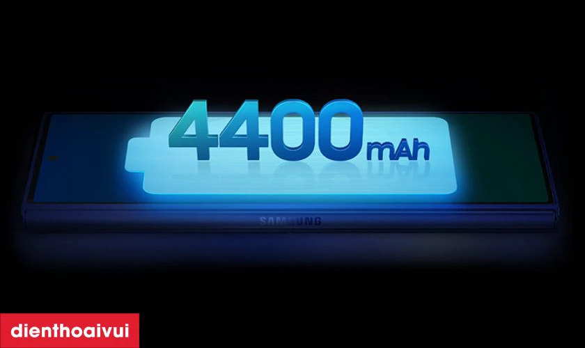 Pin dung lượng 4400mAh, sạc nhanh 25W, sạc kh&ocirc;ng d&acirc;y v&agrave; sạc ngược