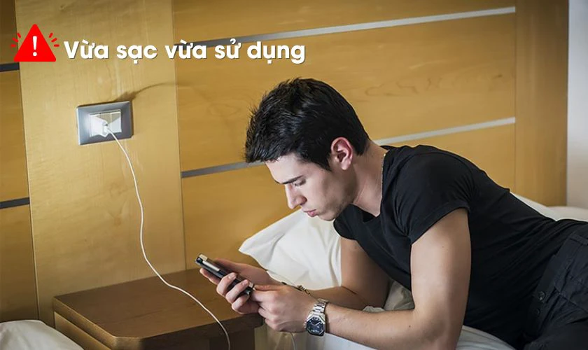 Sử dụng trong lúc sạc Samsung S8 làm pin hao nhanh