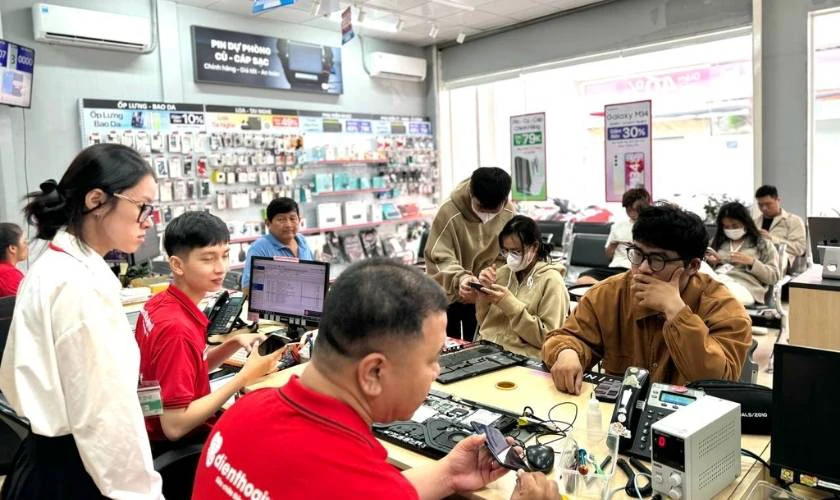 Mua iPhone 14 đã qua sử dụng giá rẻ tại Điện Thoại Vui