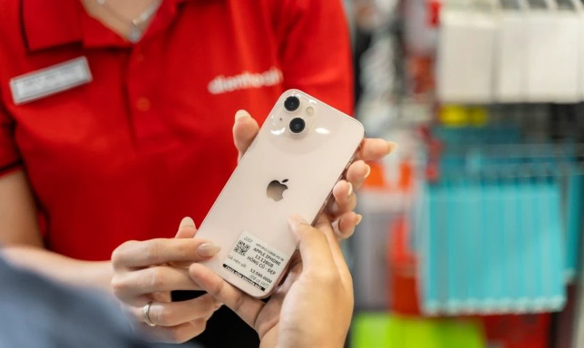 Mua iPhone cũ giá rẻ tại Điện Thoại Vui