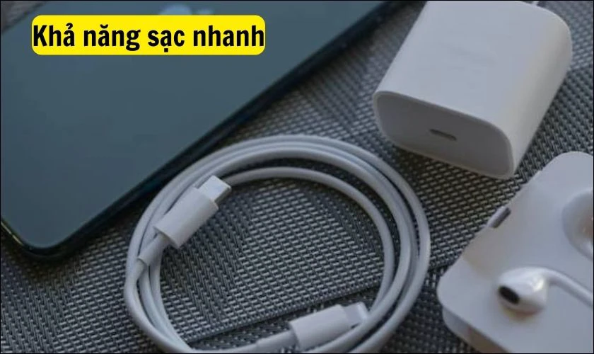 So sánh iPhone 13 và 12 Pro Max: Khả năng sạc nhanh