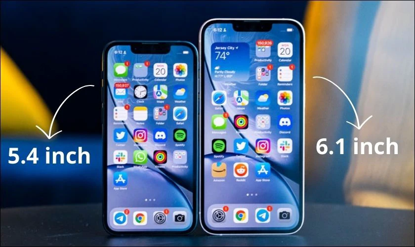 So sánh màn hình của iPhone 13 và 13 mini