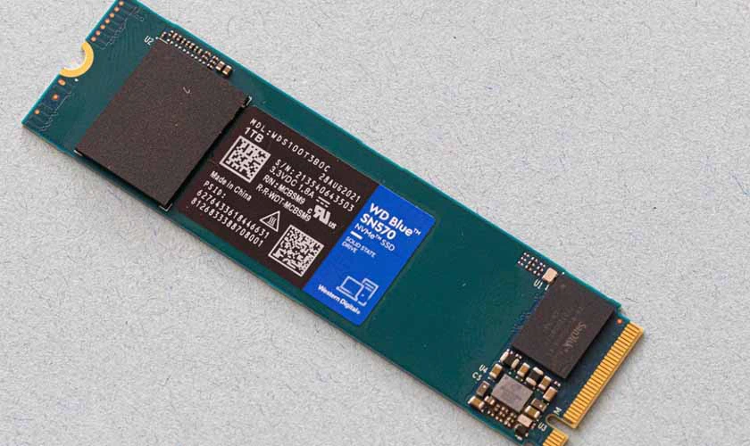 Nguyên lý hoạt động của ổ cứng SSD và HDD