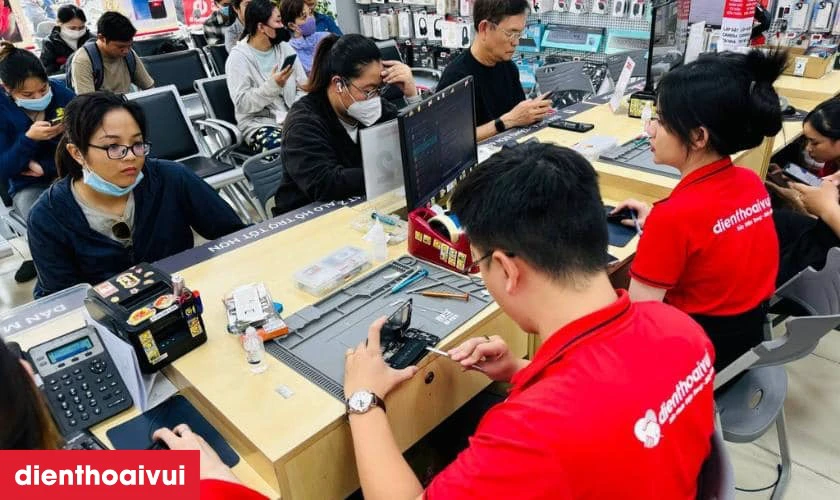 Quy trình sửa chữa điện thoại OnePlus lấy liền tại Điện Thoại Vui