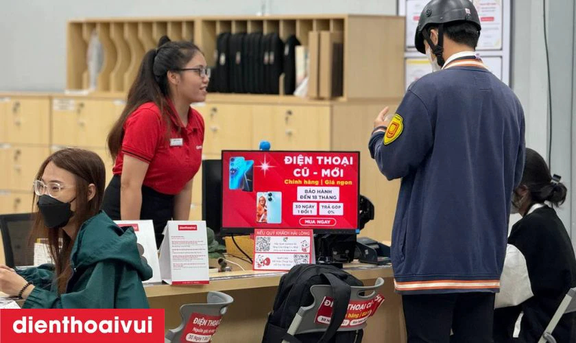 Sửa điện thoại Realme uy tín, chính hãng tại Điện Thoại Vui