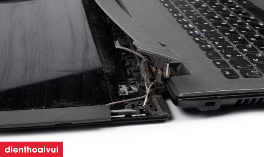 Lỗi laptop bị rơi vỡ cần sửa chữa