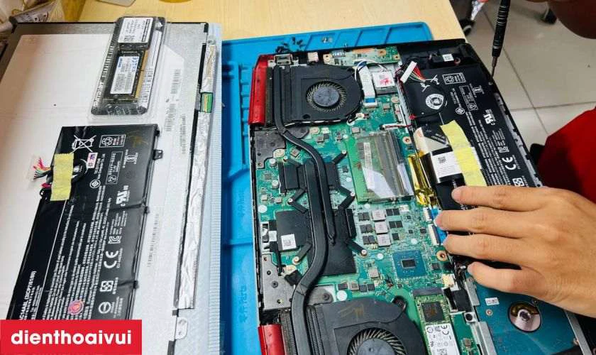 Dịch vụ sửa MacBook tại Điện Thoại Vui quận Cầu Giấy