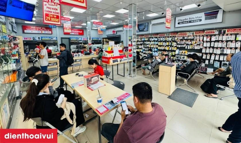 Sửa main - Face ID iPhone 15 Pro ở đâu uy tín, giá rẻ tại TPHCM, Hà Nội & Đồng Nai?