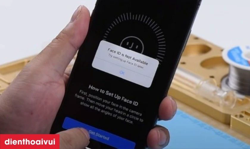 Nguy&ecirc;n nh&acirc;n iPhone 15 Pro Max bị l&ocirc;̃i Face ID?