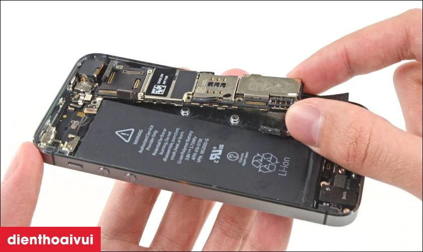 Sửa main - IC audio iPhone 16 Pro Max là gì?