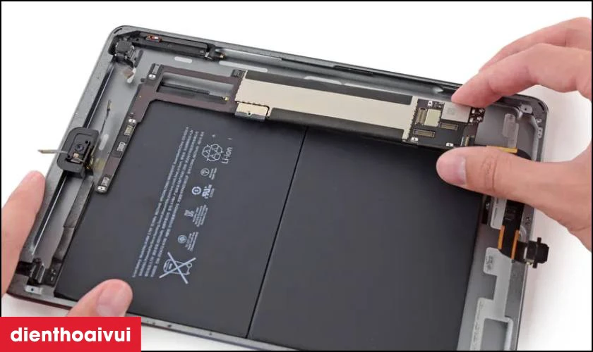 Lưu ý cần biết khi sửa main ic audio máy tính bảng iPad