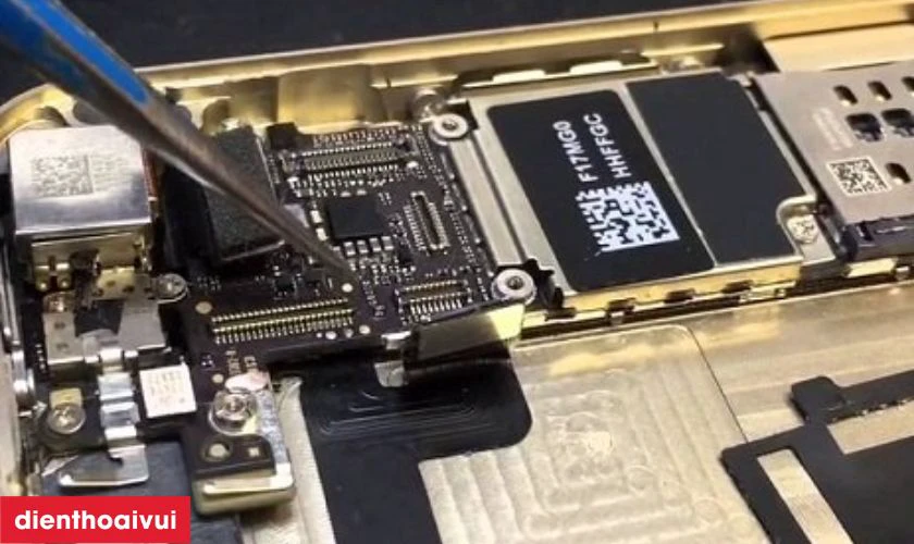 Sửa main - IC cảm biến iPhone 15 là gì?