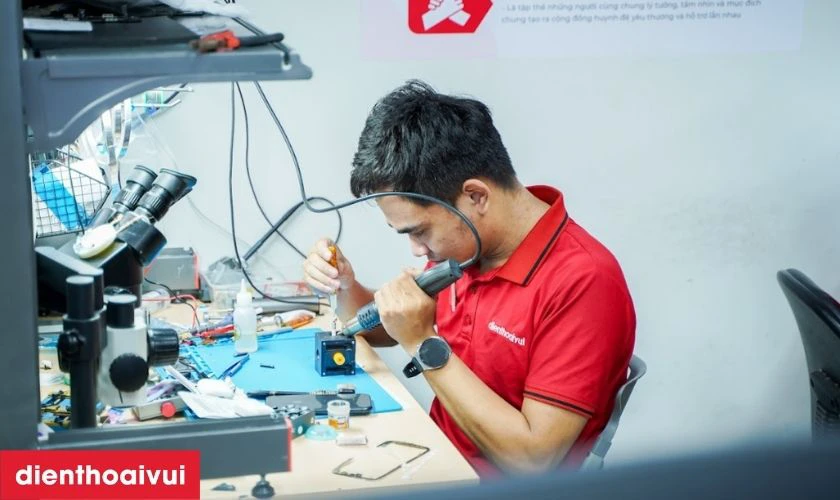Thiết bị được vệ sinh, b&agrave;n giao k&egrave;m hướng dẫn bảo quản