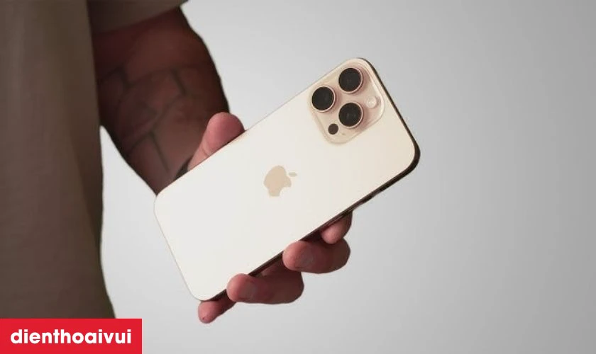 Nguyên nhân iPhone 16 Pro Max bị lỗi IC camera