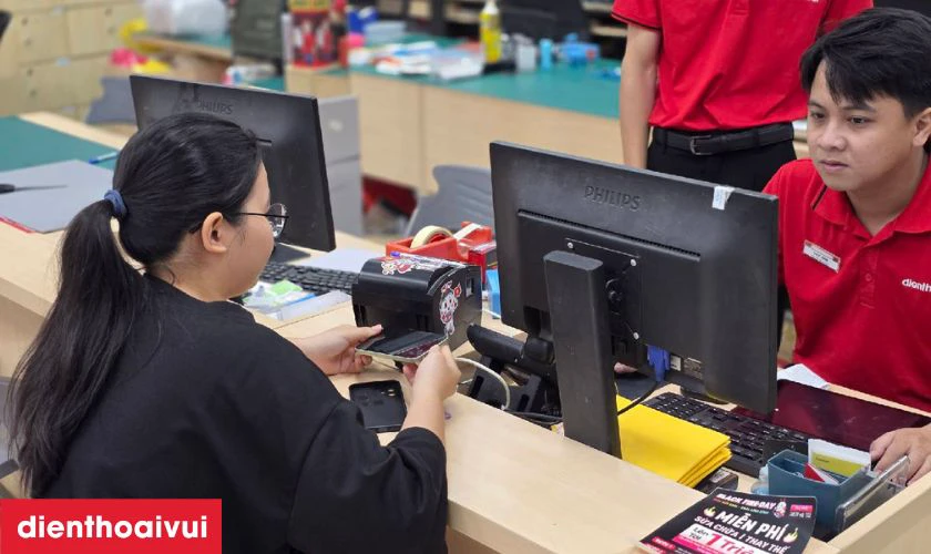 Sửa main IC hiển thị cảm ứng điện thoại Huawei ở Điện Thoại Vui