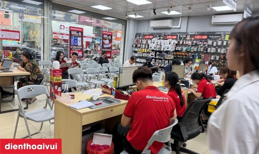 Quy tr&igrave;nh sửa main IC hiển thị cảm ứng điện thoại Realme lấy liền tại Điện Thoại Vui