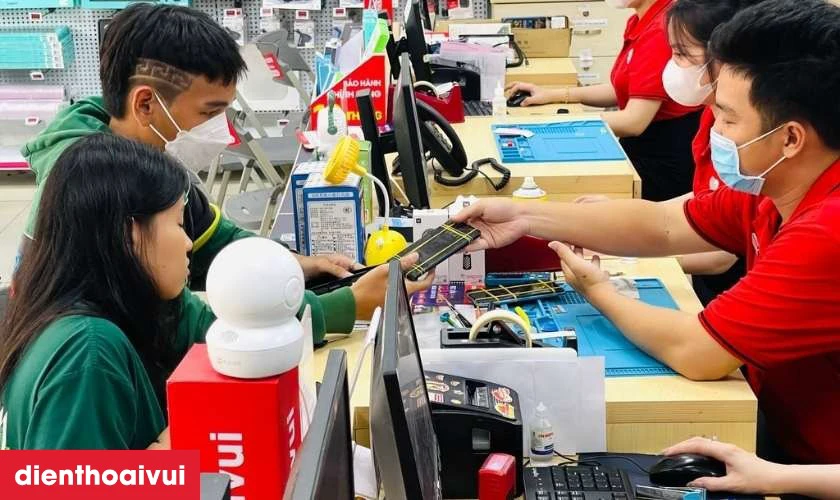 Quy tr&igrave;nh sửa main - IC m&agrave;n h&igrave;nh iPhone 15 Plus