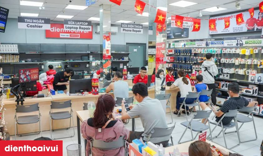 Quy tr&igrave;nh sửa main - IC nguồn iPhone 14 Plus tại Điện Thoại Vui