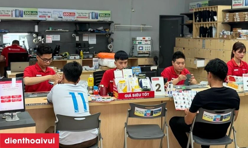 Địa chỉ sửa main - IC rung iPhone 12 Pro uy t&iacute;n tại TPHCM & H&agrave; Nội