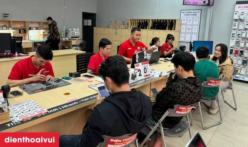 Địa chỉ sửa main - IC rung iPhone 15 Plus uy t&iacute;n tại TPHCM & H&agrave; Nội