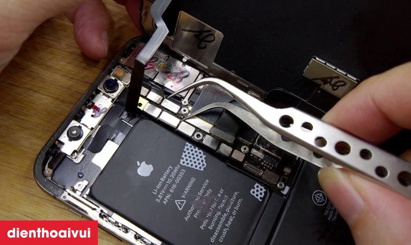 C&oacute; n&ecirc;n sửa main - IC rung iPhone 6S kh&ocirc;ng?
