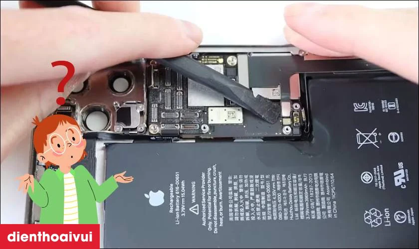 Có nên sửa main - IC sạc iPhone 13 Pro không?