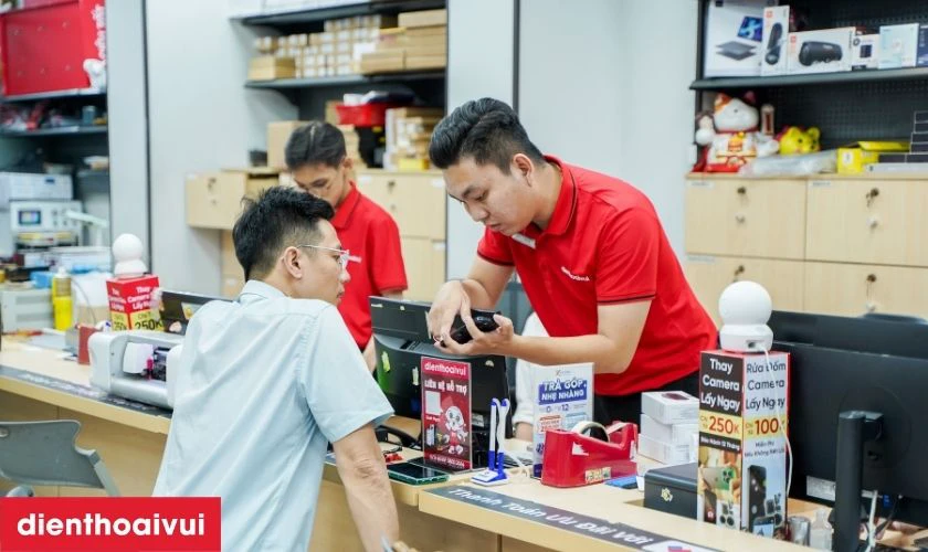 Quy trình sửa main - IC sạc iPhone 17 Pro tại Điện Thoại Vui