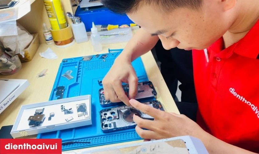 Cần lưu &yacute; g&igrave; sửa main IC s&oacute;ng điện thoại?