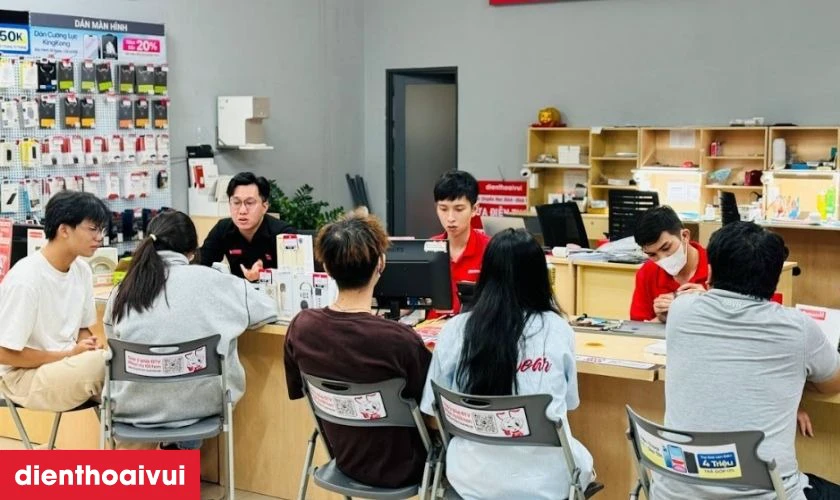 Quy tr&igrave;nh sửa main - IC s&oacute;ng iPhone 12 Mini tại Điện Thoại Vui