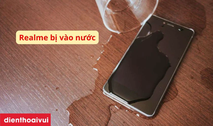 D&iacute;nh nước dễ g&acirc;y lỗi main IC Wifi điện thoại Realme