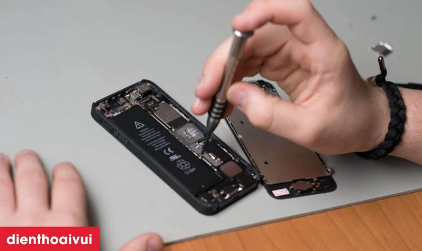 Sửa main - IC wifi iPhone 14 Pro là gì?