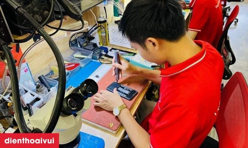 Địa chỉ khắc phục mọi lỗi điện thoại uy tín tại TPHCM & Hà Nội