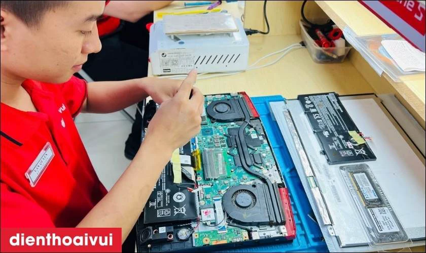 Quy trình sửa main laptop Asus chuyên nghiệp tại Điện Thoại Vui