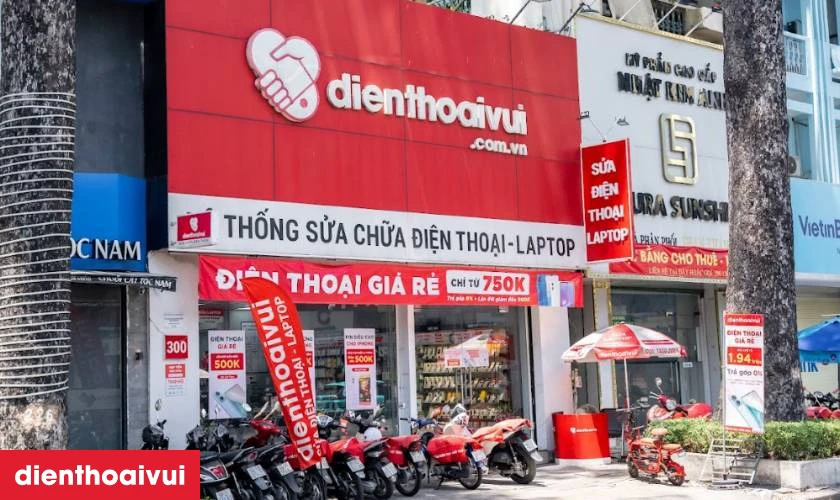 Quy trình Sửa main laptop - Lỗi IC nguồn Dell Inspiron15 7586 uy tín tại Điện Thoại Vui
