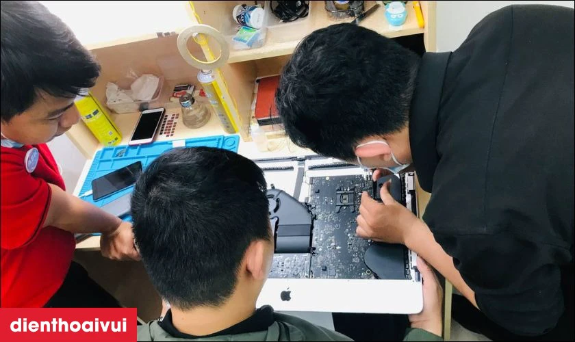 Điện Thoại Vui là địa chỉ sửa main lỗi âm thanh MacBook Pro 15 Inch A1707 2016/2017 uy tín