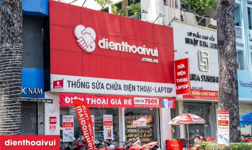 Sửa main laptop - Lỗi IC nguồn Dell Inspiron 15 7569 uy t&iacute;n, gi&aacute; rẻ tại Điện Thoại Vui