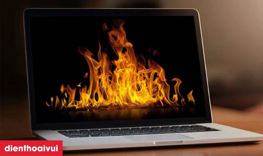 Nhiệt độ quá cao khiến main bị hư hỏng gây lỗi màn hình