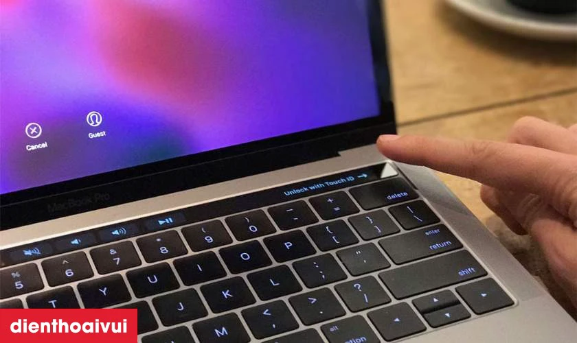 Nguyên nhân gây hỏng main MacBook Pro