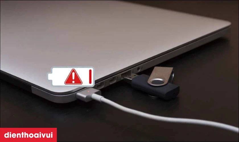 Macbook không nhận sạc không vào pin khi cắm sạc