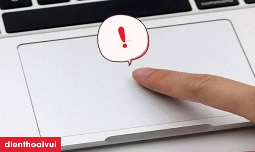 Dấu hiệu MacBook bị lỗi main dẫn đến trackpad hỏng