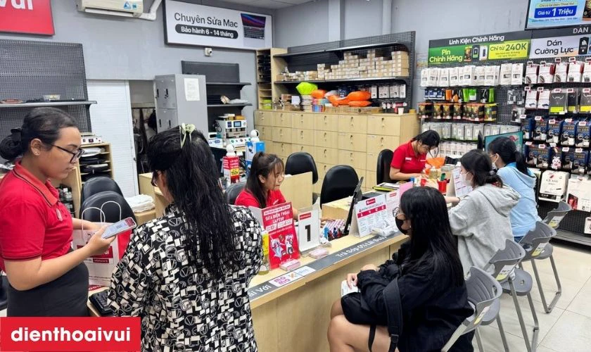 Tiếp nhận sửa sọc màn hình iPhone 13 Pro