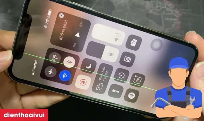 iPhone 15 bị sọc màn hình có sửa được không?